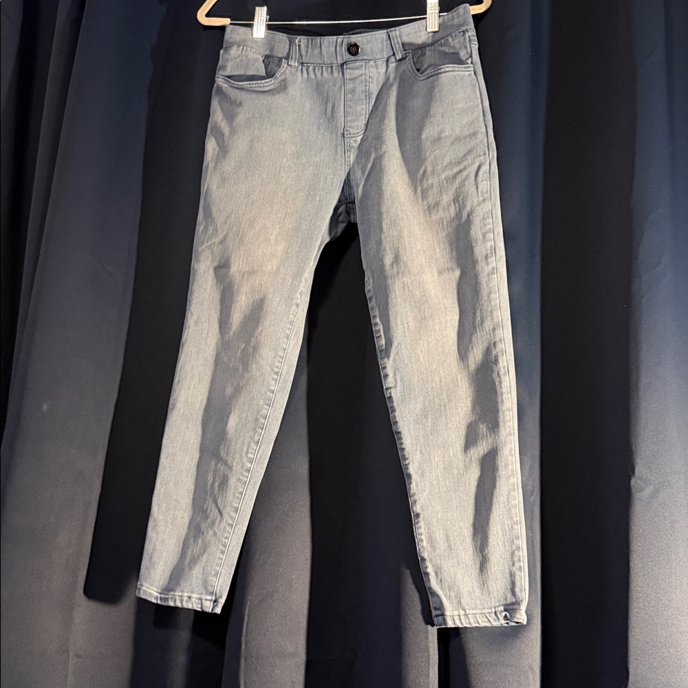 Betabrand Women's Jeans - Light Blue Wash